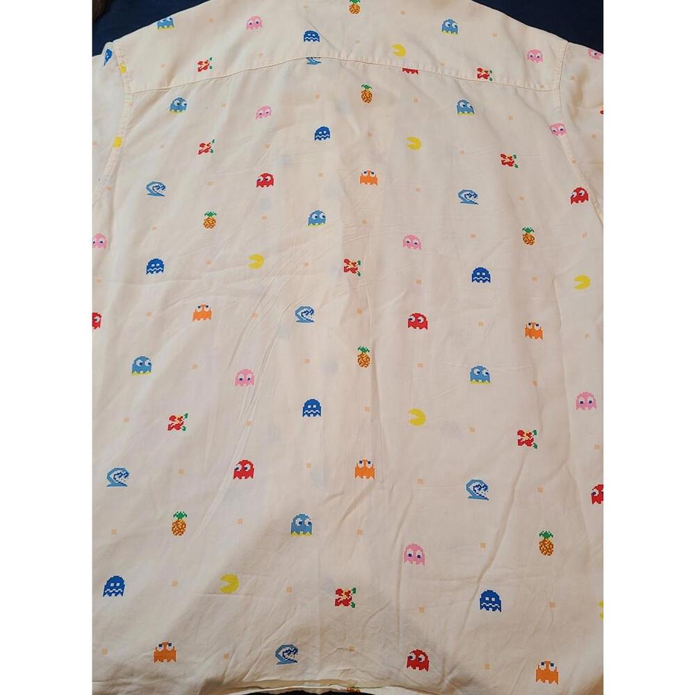 Pac Man Bandai Namco Uniqlo Shirt Mens Sz Medium Short Sleeve Collaboration EUC - Picture 3 of 6